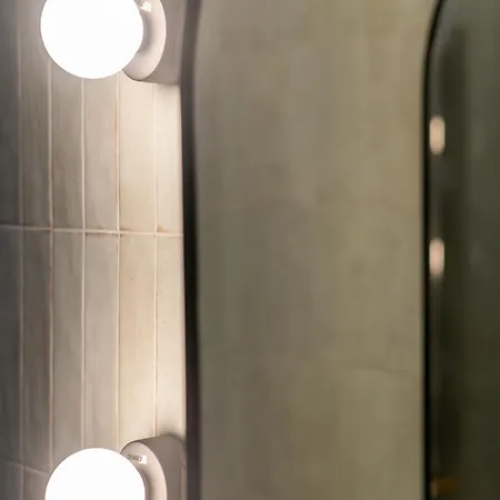 Sip 7 Fancy Near Synagogue